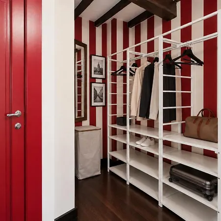 Panki 05 - Train Station Apartment Florenz